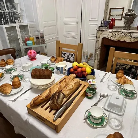 Les Portes Bleues Ay-Champagne