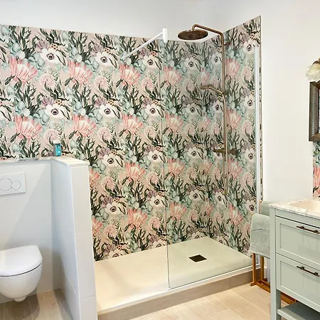 Les Portes Bleues Ay-Champagne